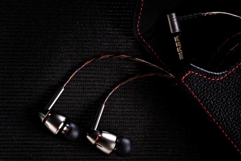 Навушники Xiaomi 1MORE Quad Driver In-Ear Headphones